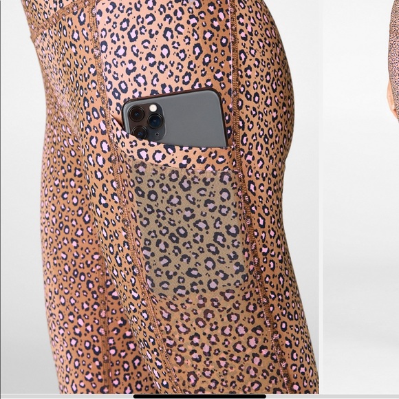 Fabletics leggings - Picture 2 of 12